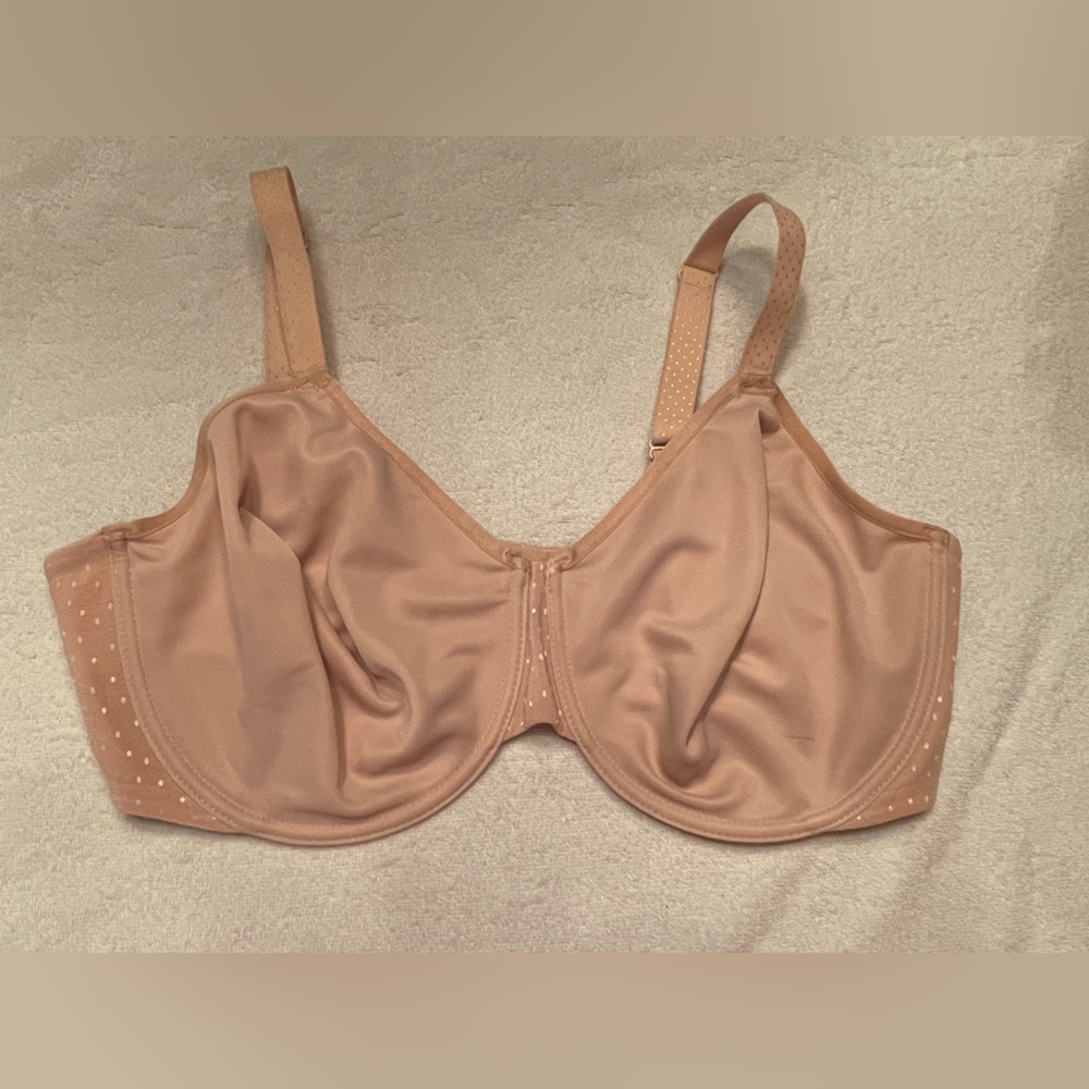 Never worn Wacoal Back Appeal underwire nude bra size 40DDD